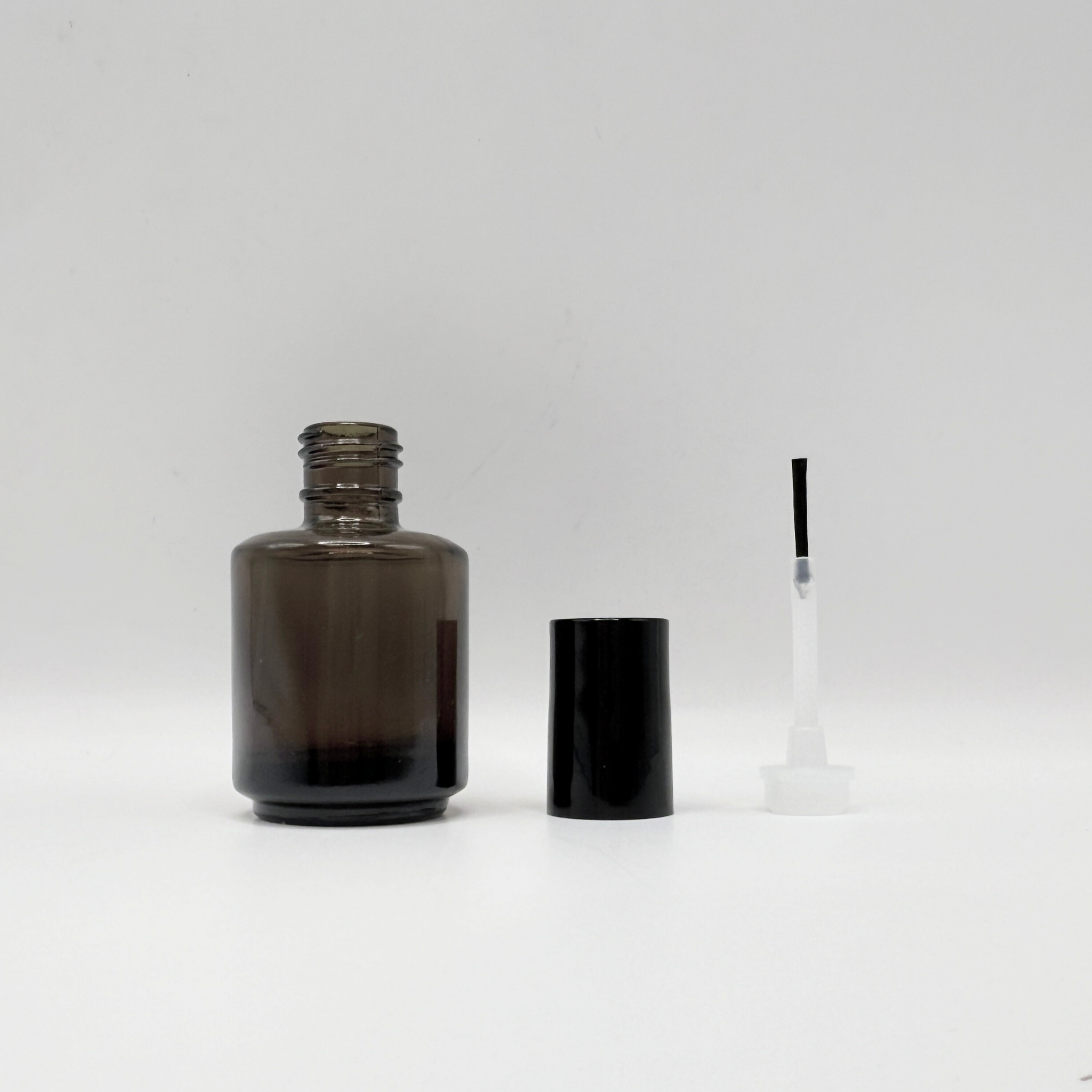 461_AMBER_BOTTLE_SHINY_BLACK_CAP_REGULAR_BRUSH_f0028bdb-0e94-4b74-afe5-dc36f6664a2e.png